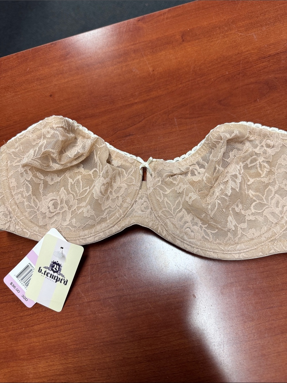 B. Tempt’d unlined bra 32D // 100367